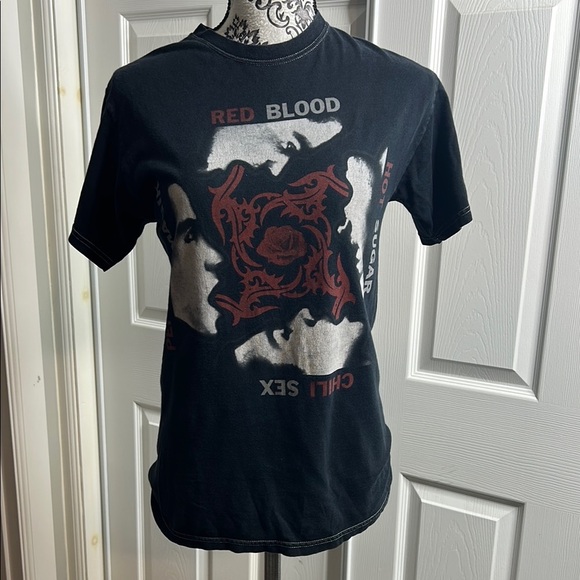 Red Hot Chili Peppers Vintage Graphic T Shirt S - Picture 1 of 9
